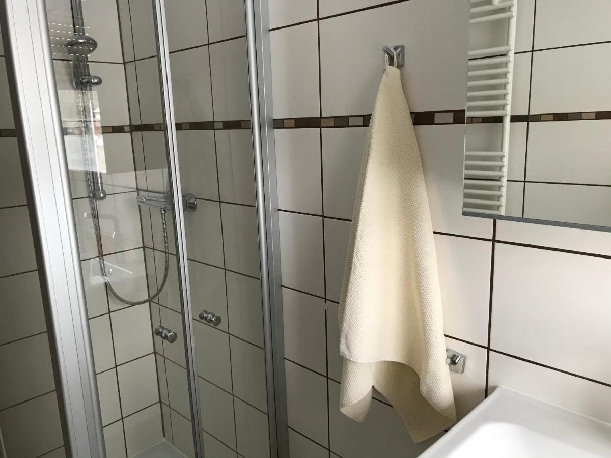 Ferienwohnung Von Paris بيترسبرغ المظهر الخارجي الصورة