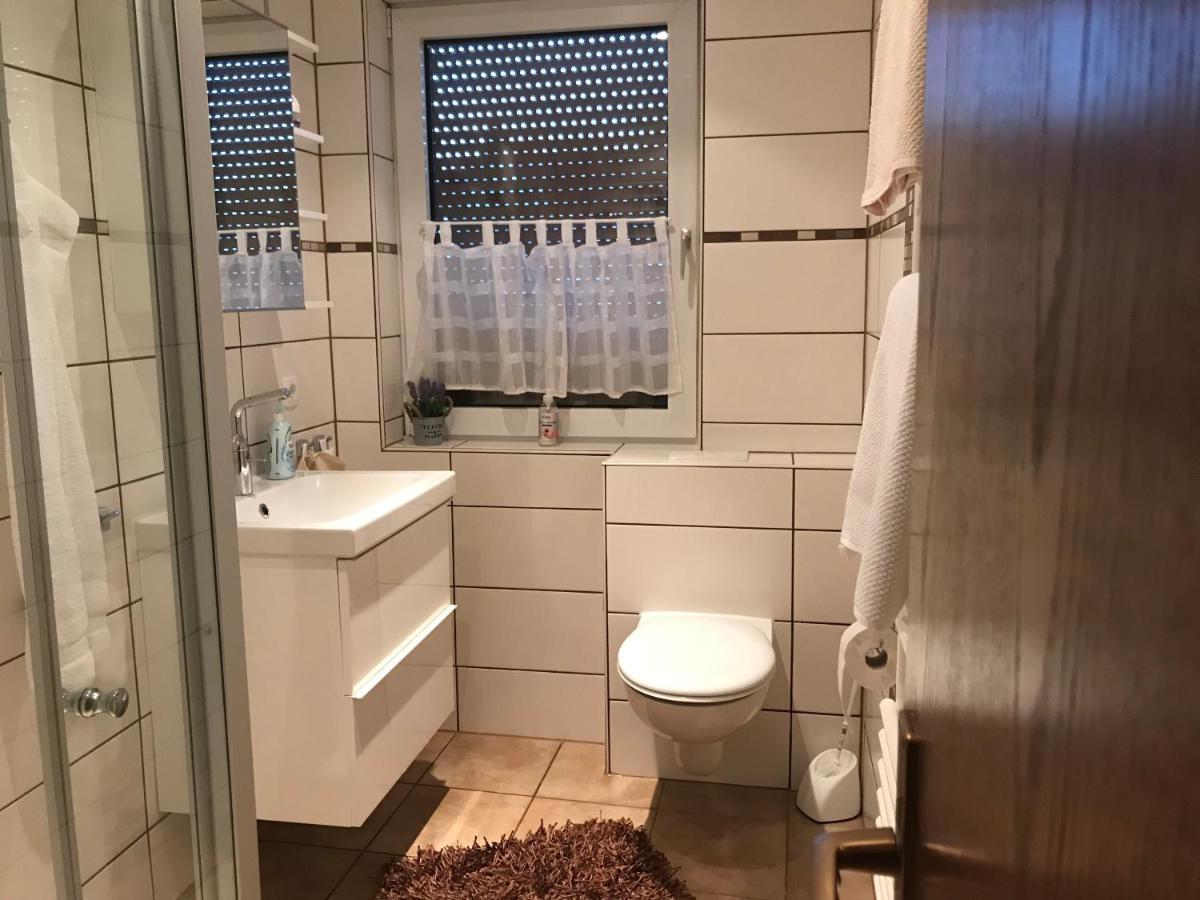 Ferienwohnung Von Paris بيترسبرغ المظهر الخارجي الصورة