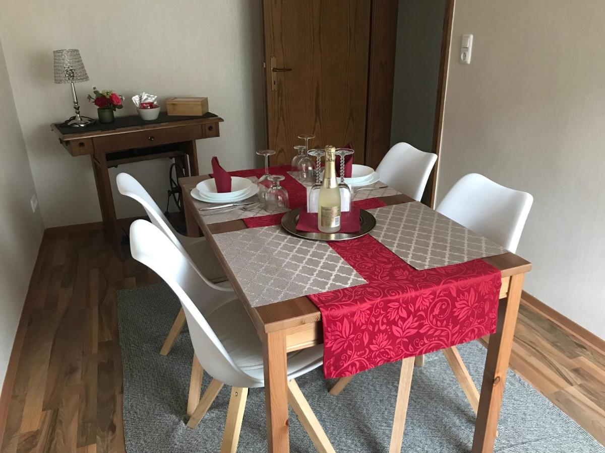 Ferienwohnung Von Paris بيترسبرغ المظهر الخارجي الصورة